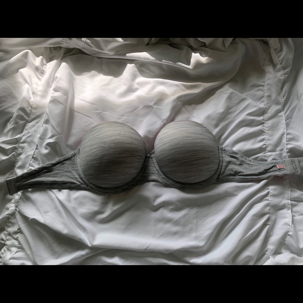 VS PINK Strapless Bra 32DD